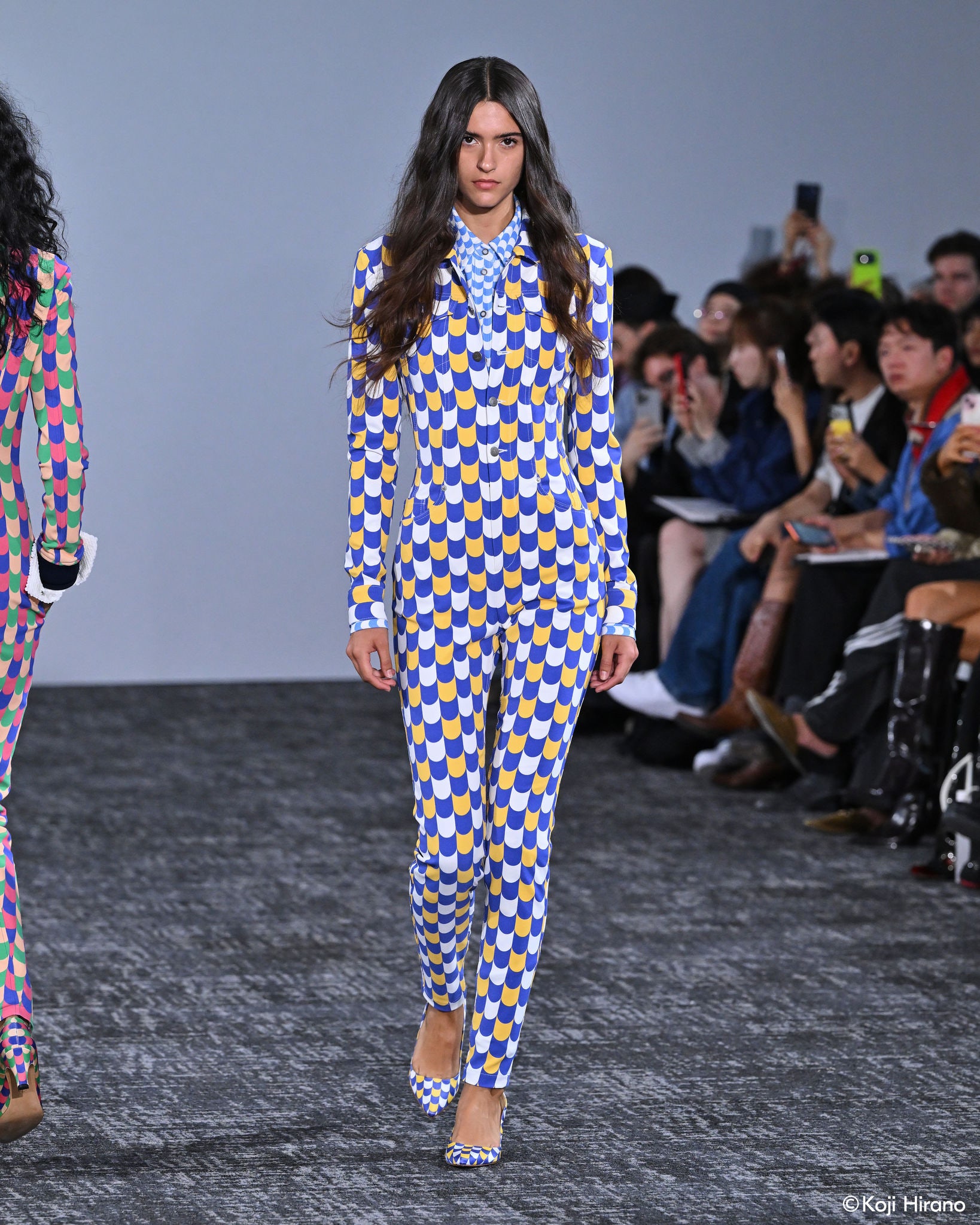ANREALAGE_SKIN_LOOK05_c