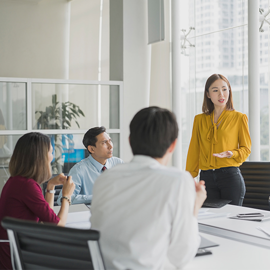Ofiste Çalışan İnsanlar